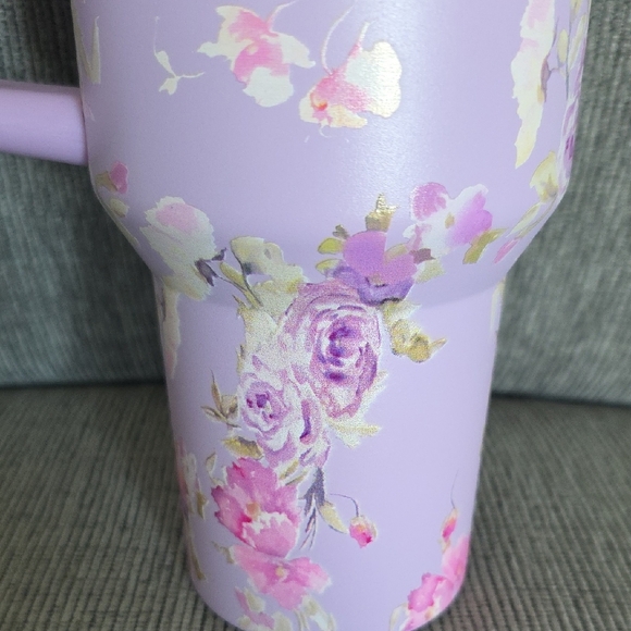 Stanley LoveShackFancy Lavender Floral Quencher H2.0 Tumbler, 40oz., New - Picture 4 of 10